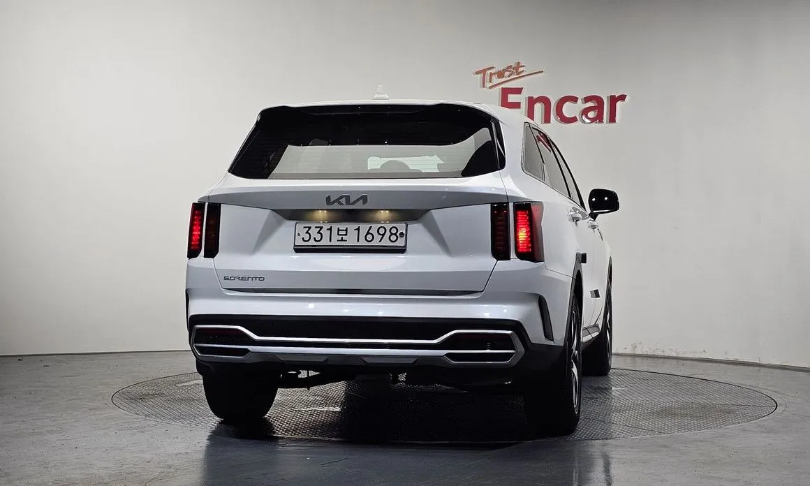 Kia Sorento — фото 8