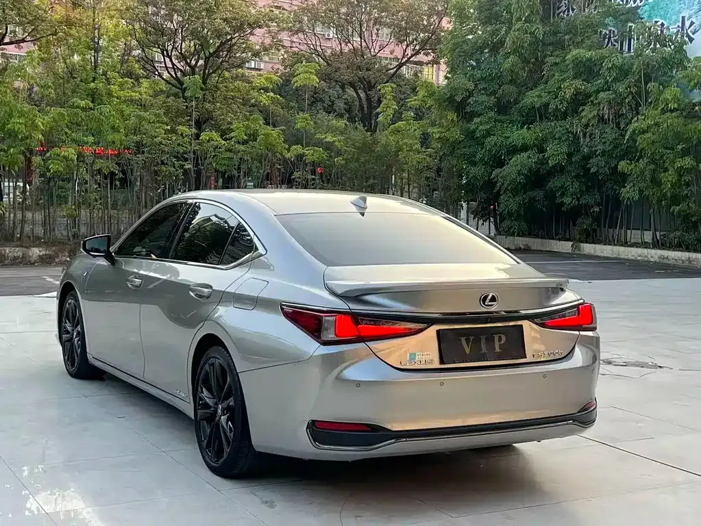 Lexus ES — фото 2