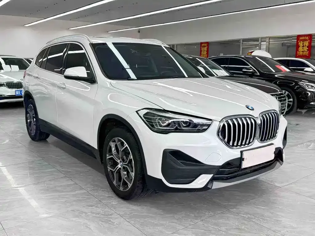 BMW X1 — фото 7
