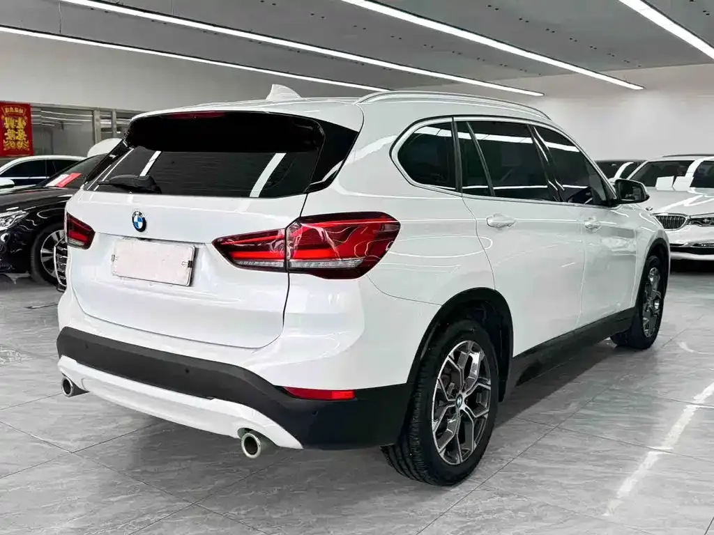 BMW X1 — фото 4