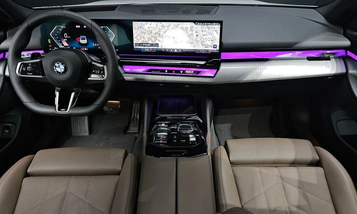 BMW 5-Series 2025 из KR, фото 9