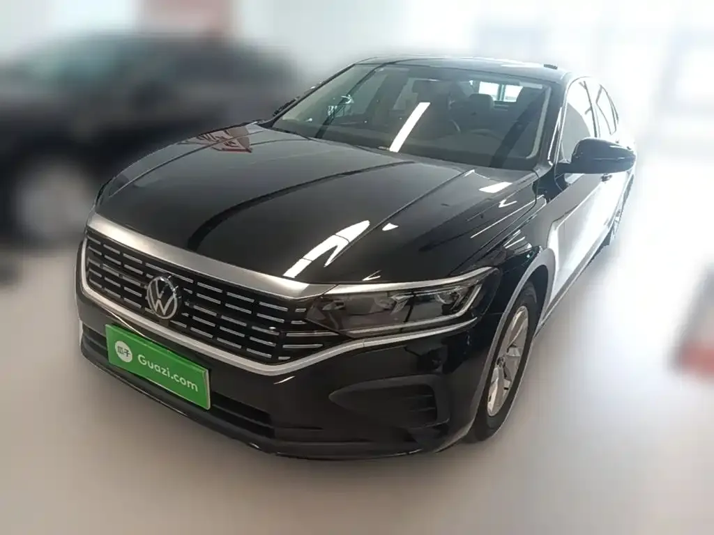 Volkswagen Passat — фото 1