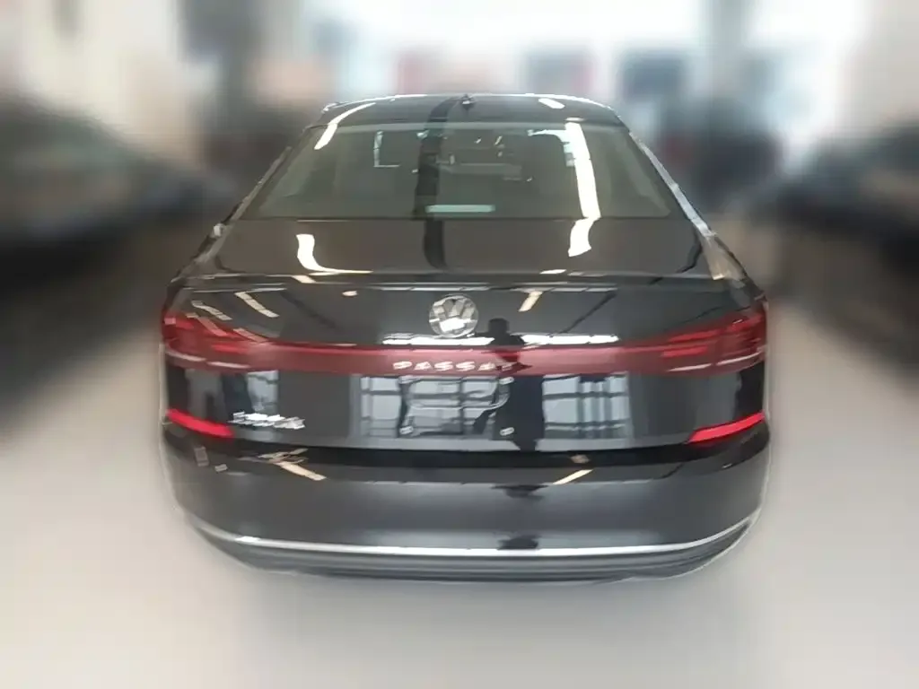Volkswagen Passat — фото 6