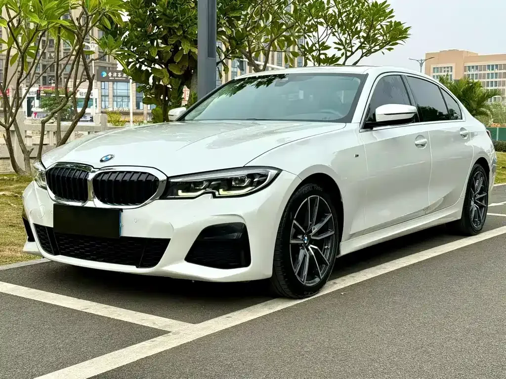 BMW 3 Series — фото 1