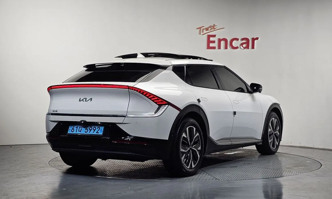 Kia EV6 — фото 6