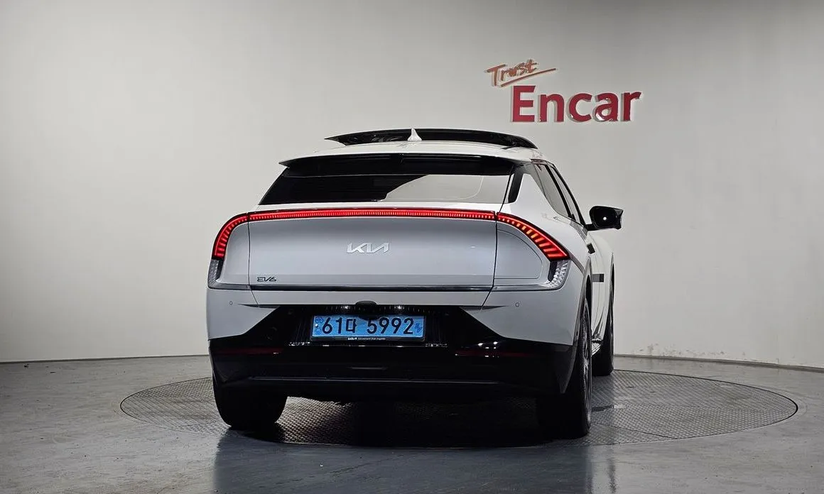 Kia EV6 — фото 4
