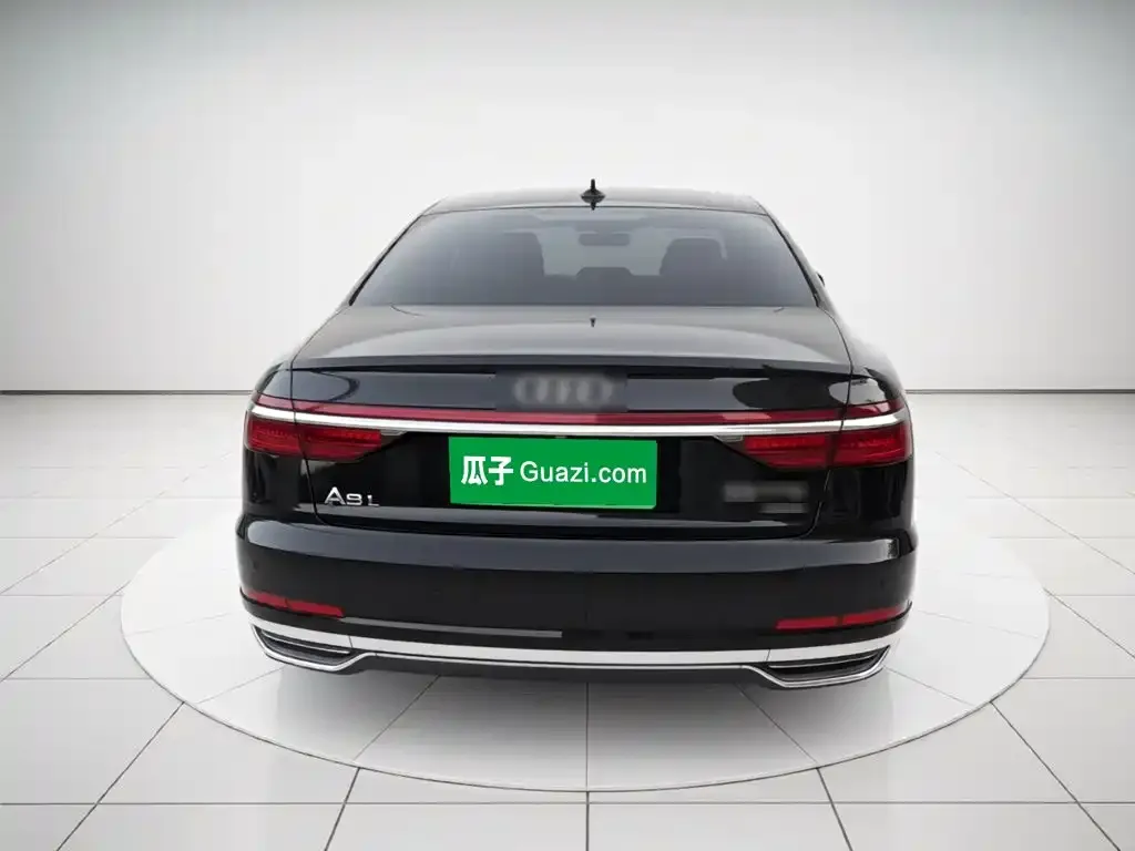 Audi A8 — фото 7