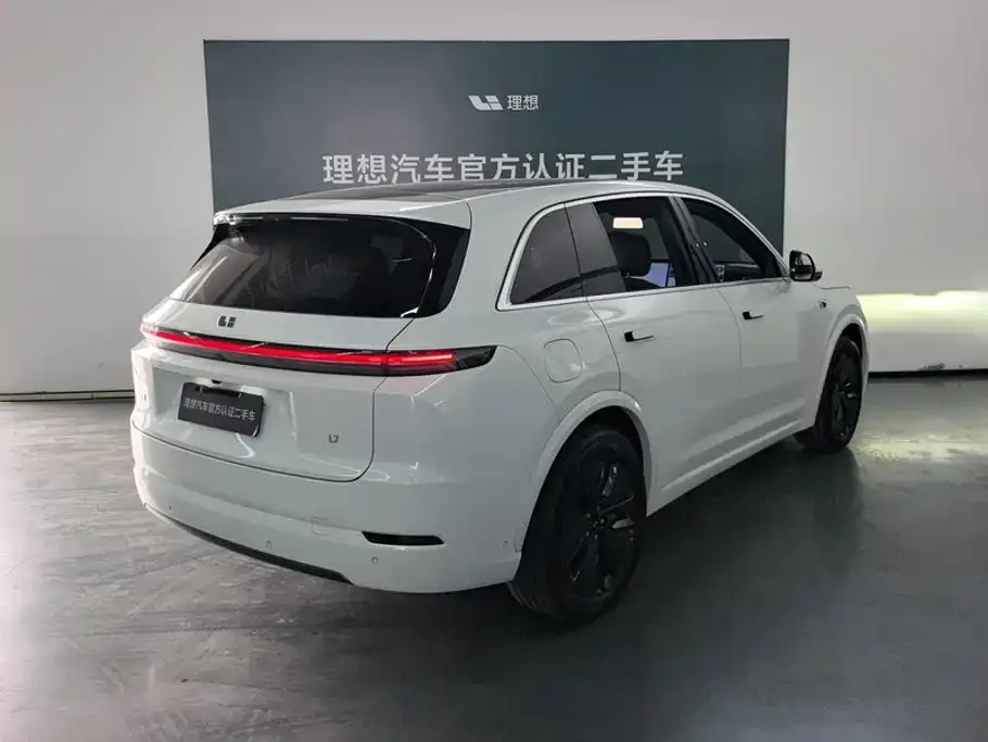 Li Auto L7 — фото 8