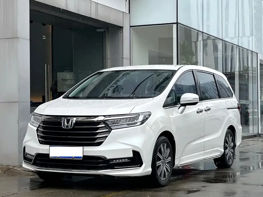 Honda Odyssey — фото 1