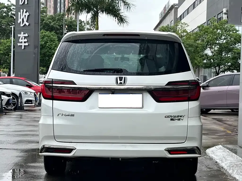 Honda Odyssey — фото 6