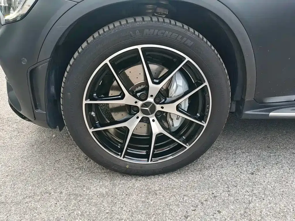 Mercedes-Benz GLC AMG — фото 6