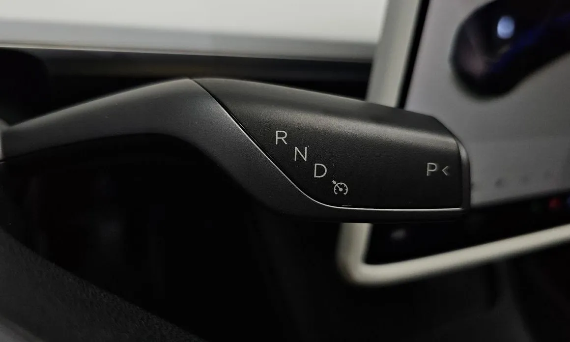 Tesla Model Y 2021 из KR, фото 3