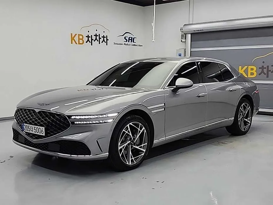 Genesis G90 — фото 1