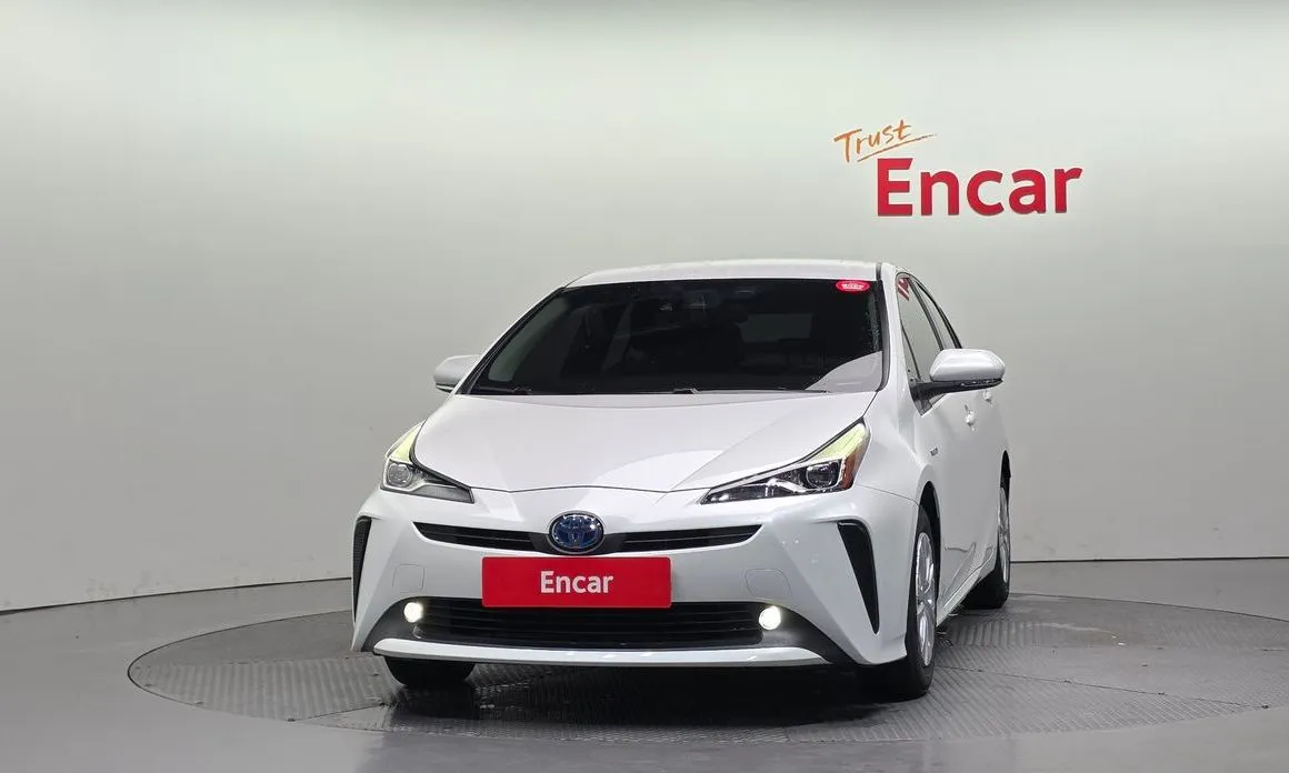 Toyota Prius — фото 3