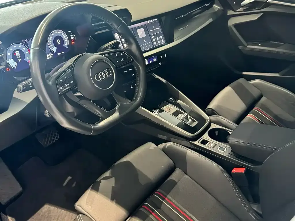 Audi A3 — фото 8