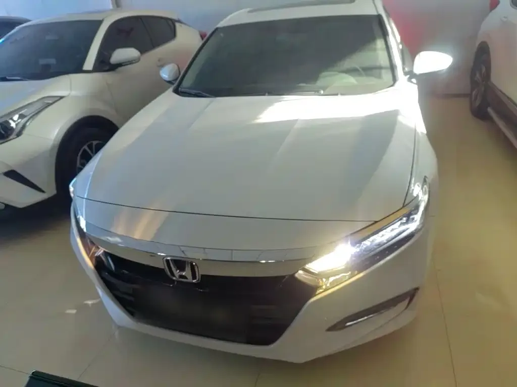 Honda Accord — фото 5