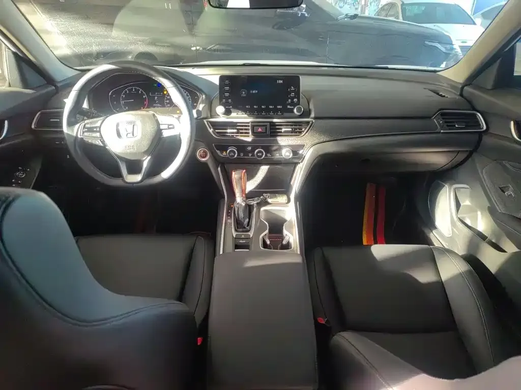 Honda Accord — фото 6
