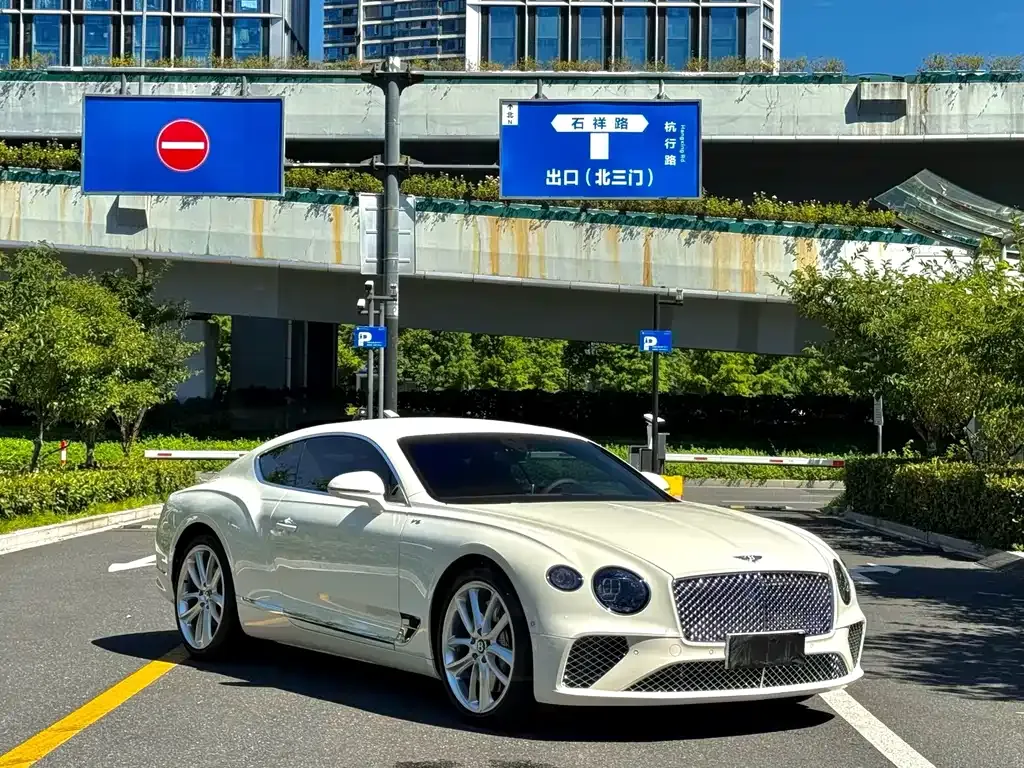 Bentley Continental — фото 6