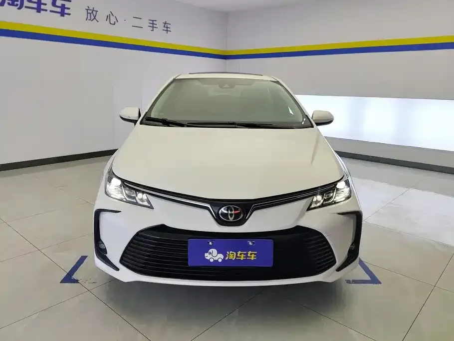 Toyota Corolla 2023 из CN, фото 2