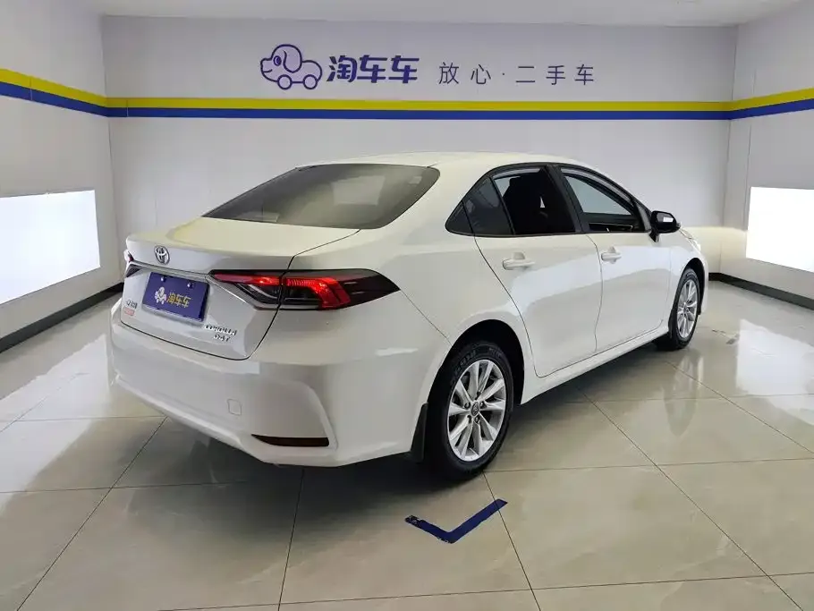 Toyota Corolla 2023 из CN, фото 6