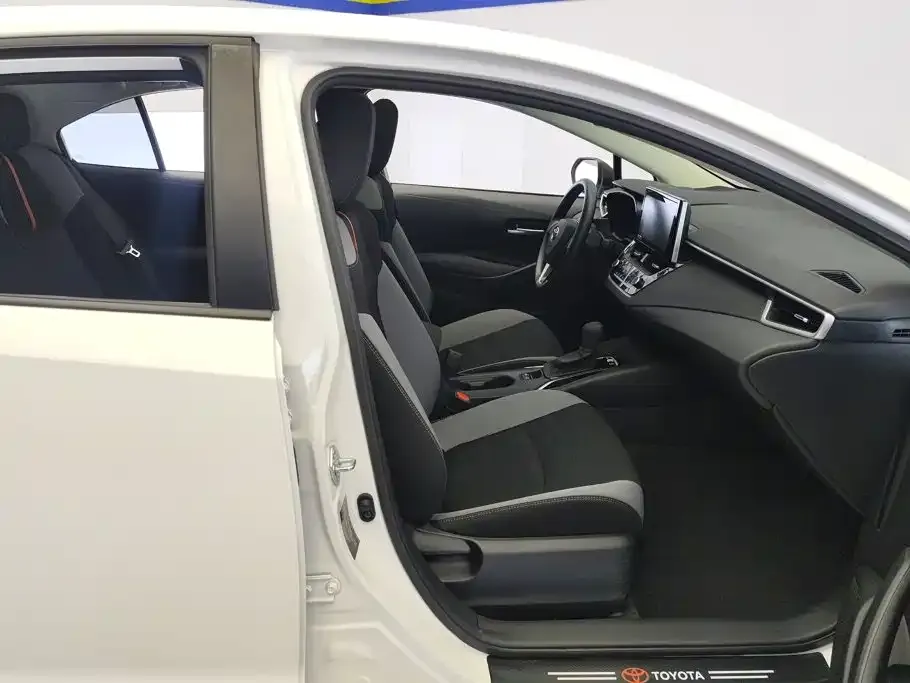 Toyota Corolla 2023 из CN, фото 9