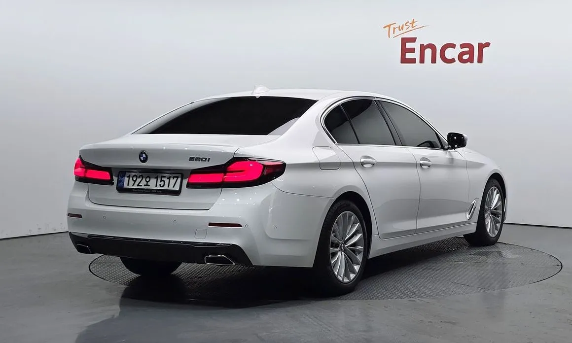 BMW 5-Series 2023 из KR, фото 7