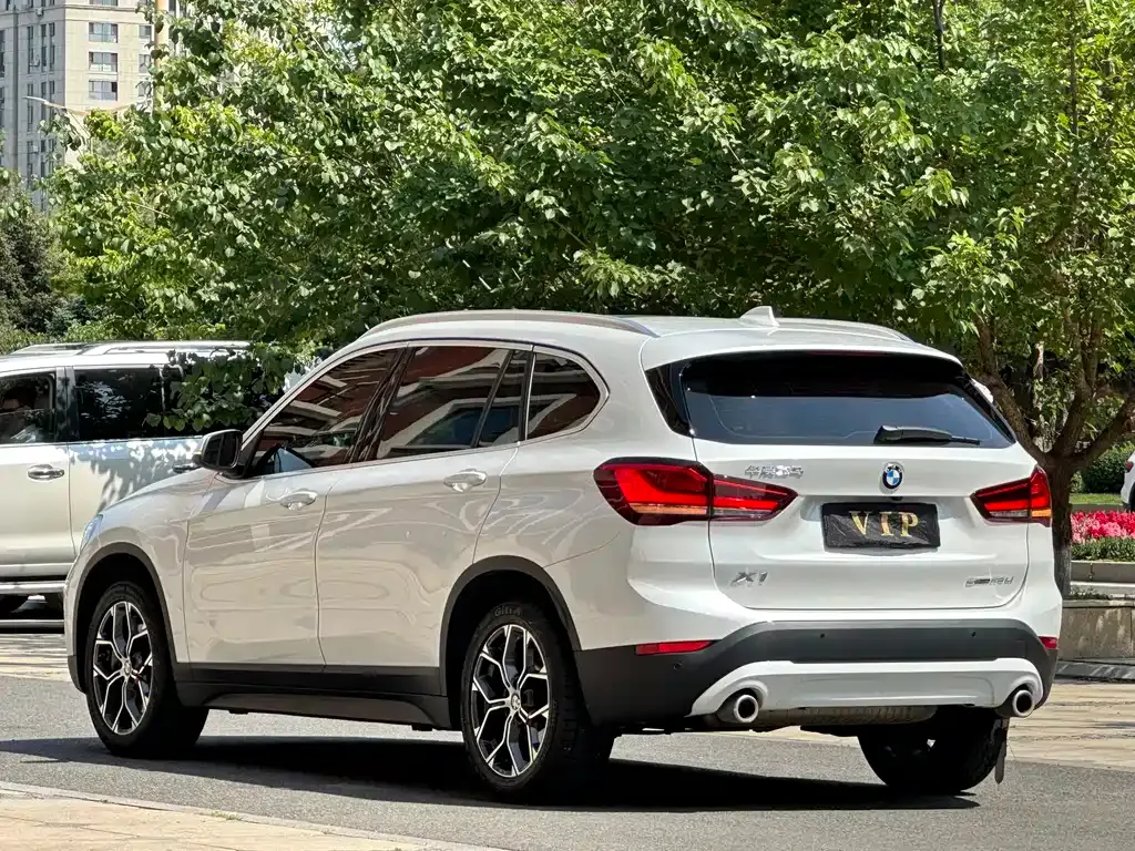 BMW X1 — фото 7