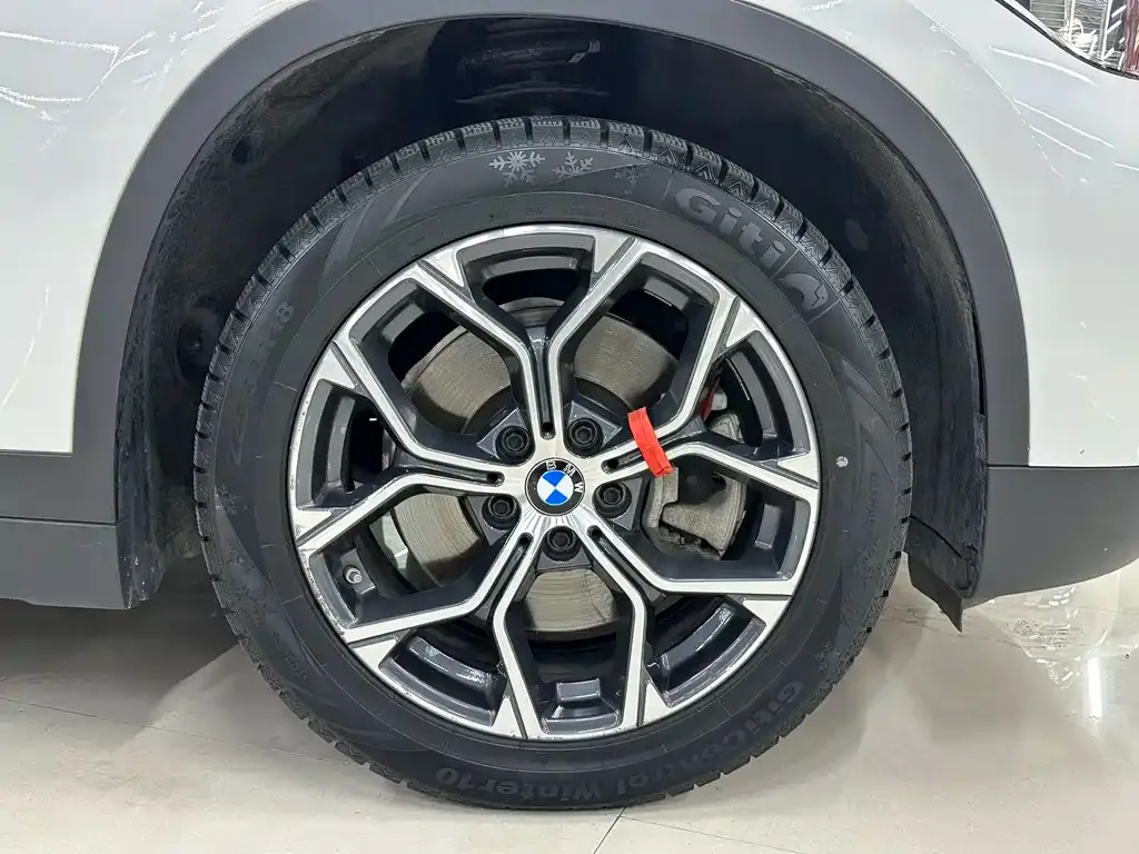 BMW X1 — фото 4
