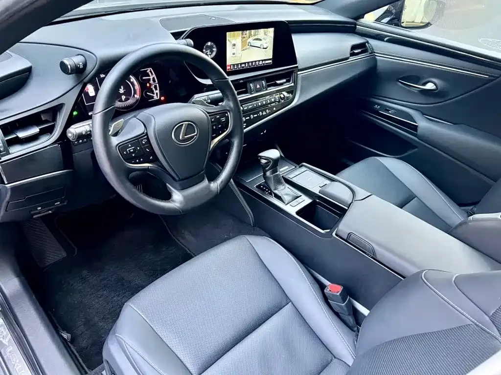 Lexus ES — фото 3
