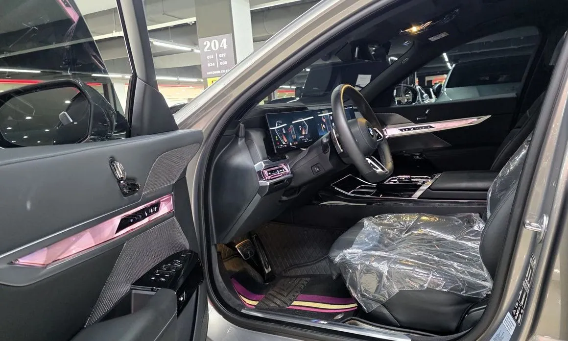 BMW 7-Series 2025 из KR, фото 6