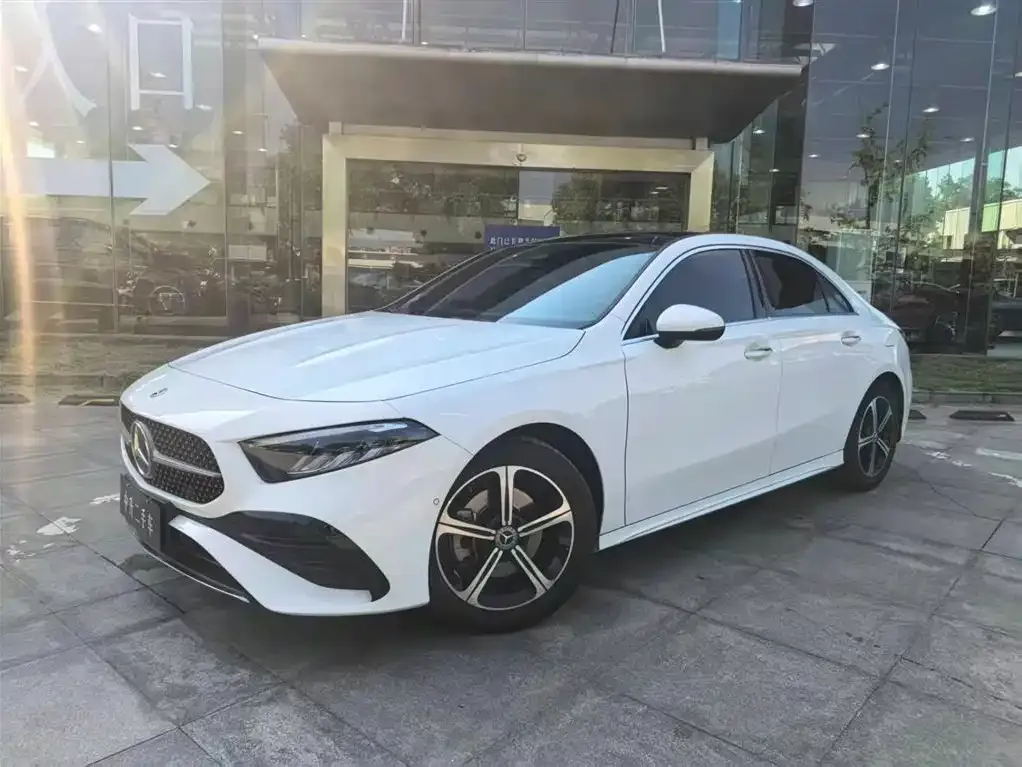 Mercedes-Benz A-Class — фото 1