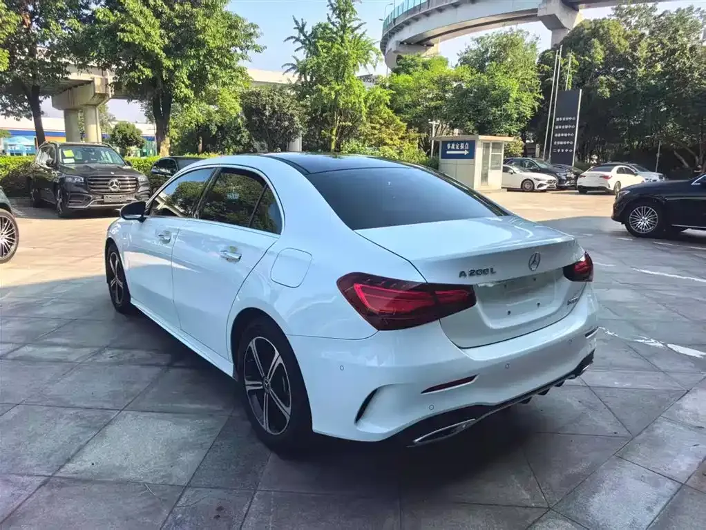Mercedes-Benz A-Class — фото 9