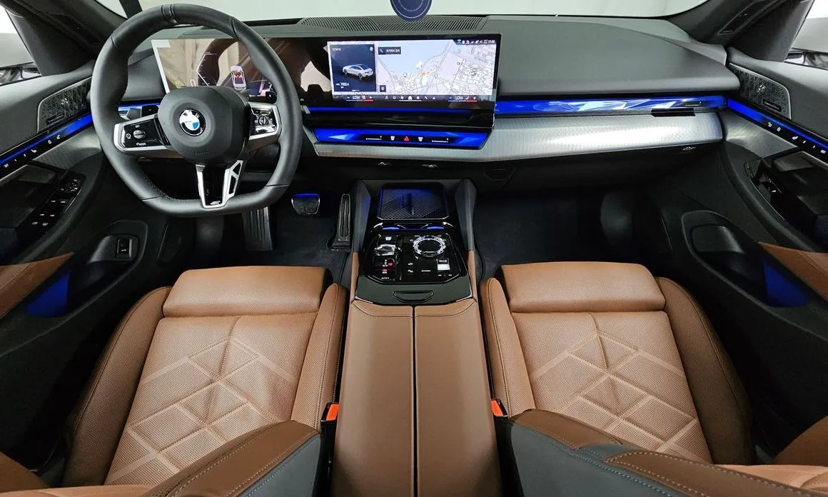 BMW 5-Series 2026 из KR, фото 2