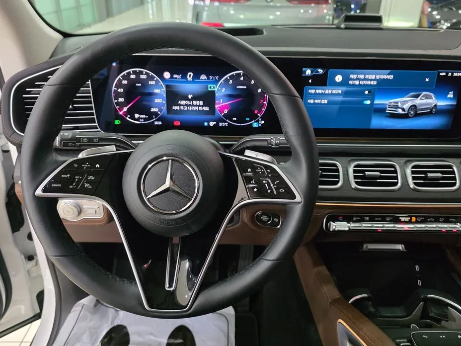 Mercedes-Benz GLE-Class — фото 10