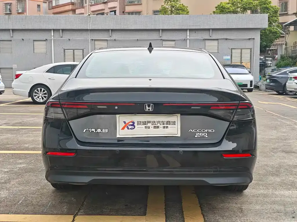 Honda Accord — фото 6