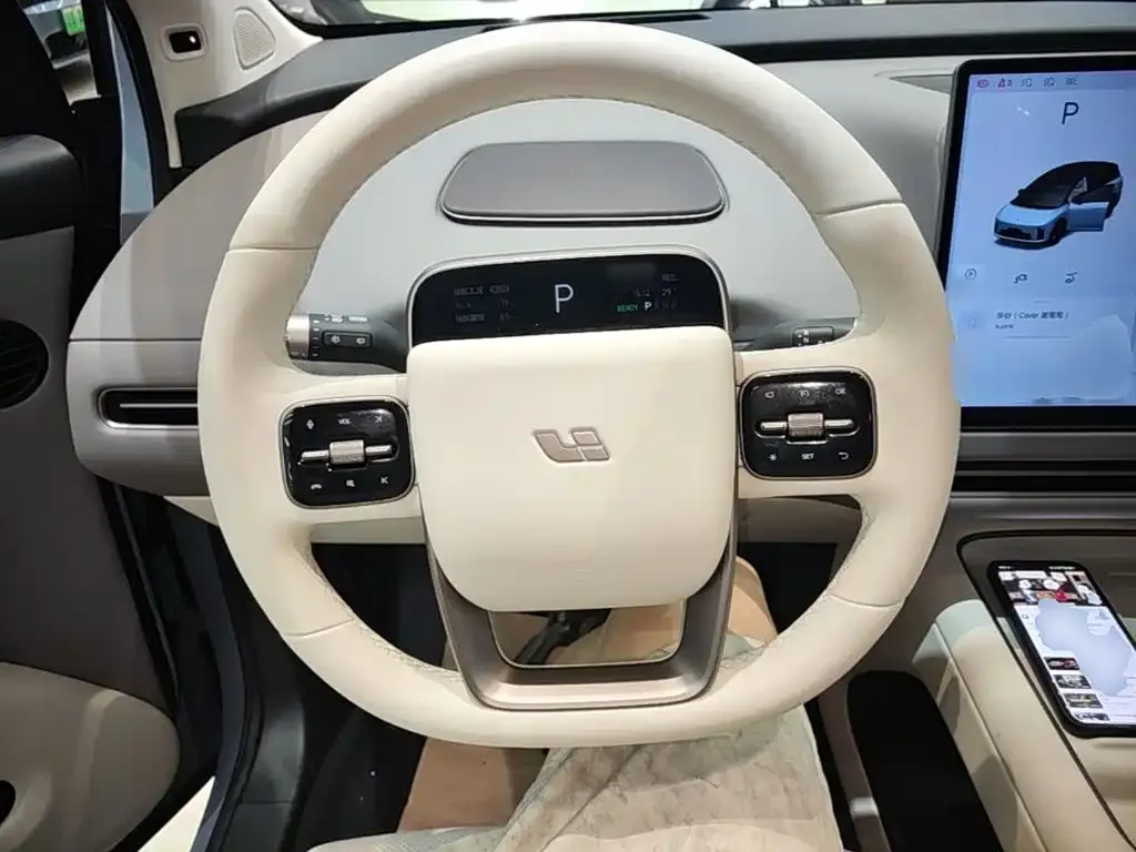Li Auto i8 — фото 3
