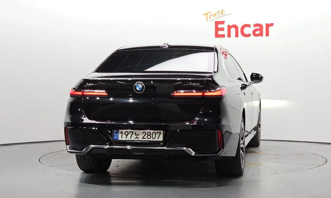 BMW 7-Series 2024 из KR, фото 8