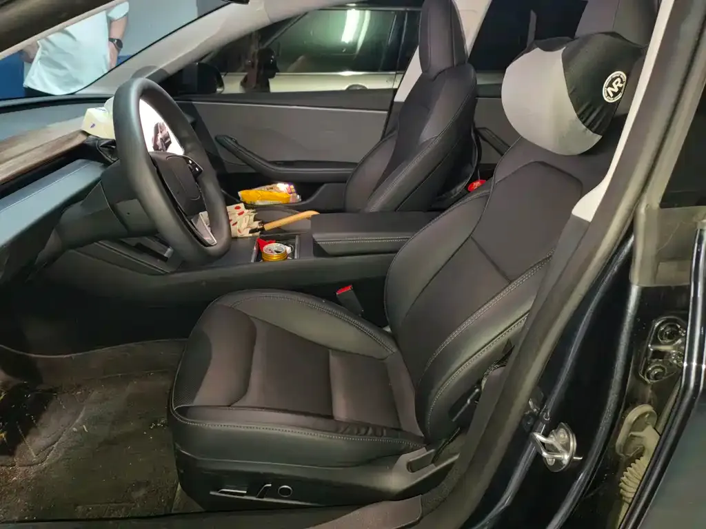 Tesla Model 3 — фото 10