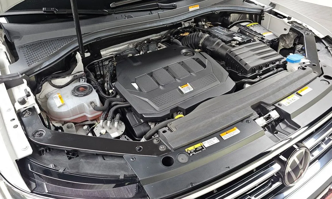 Volkswagen Tiguan — фото 9