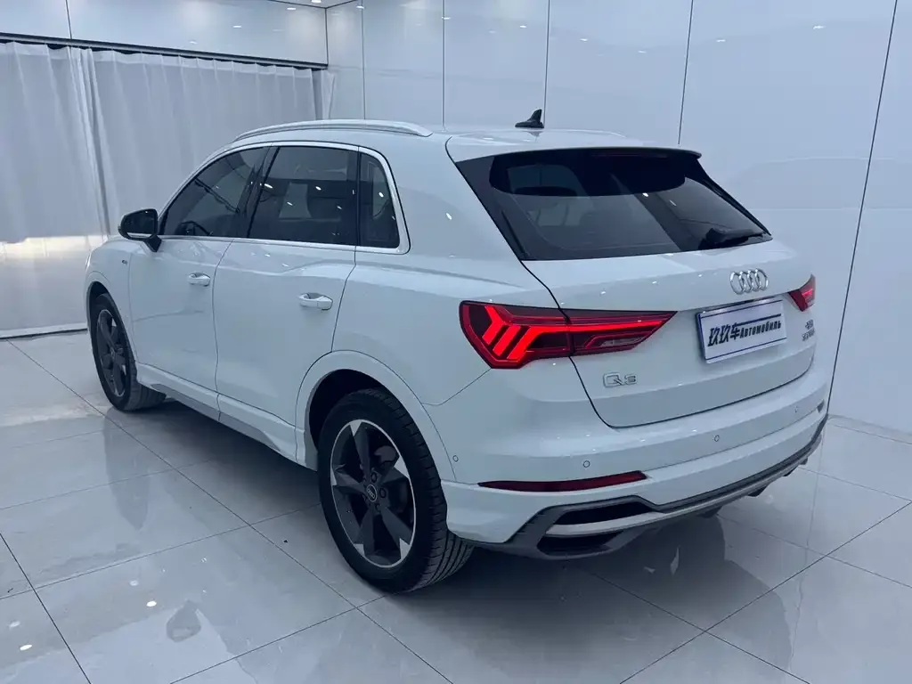 Audi Q3 — фото 5