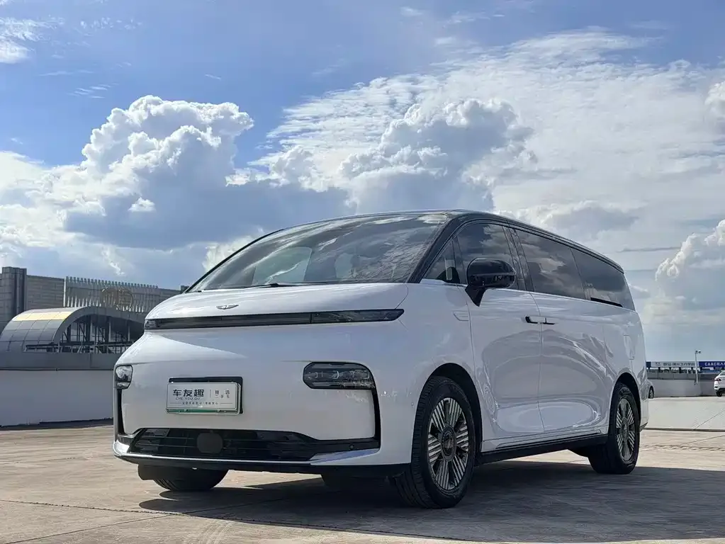 Geely Yizhen L380 — фото 1