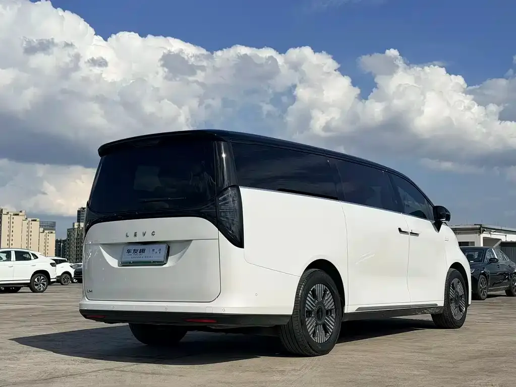 Geely Yizhen L380 — фото 2