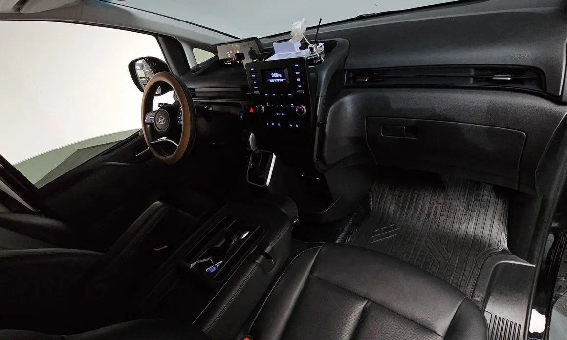 Hyundai Staria — фото 3