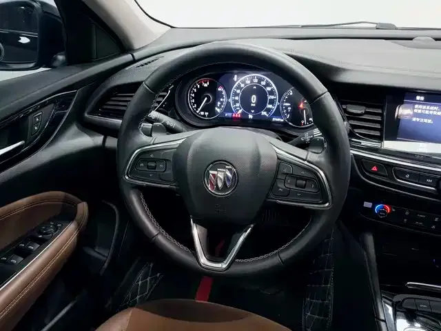 Buick Regal — фото 10