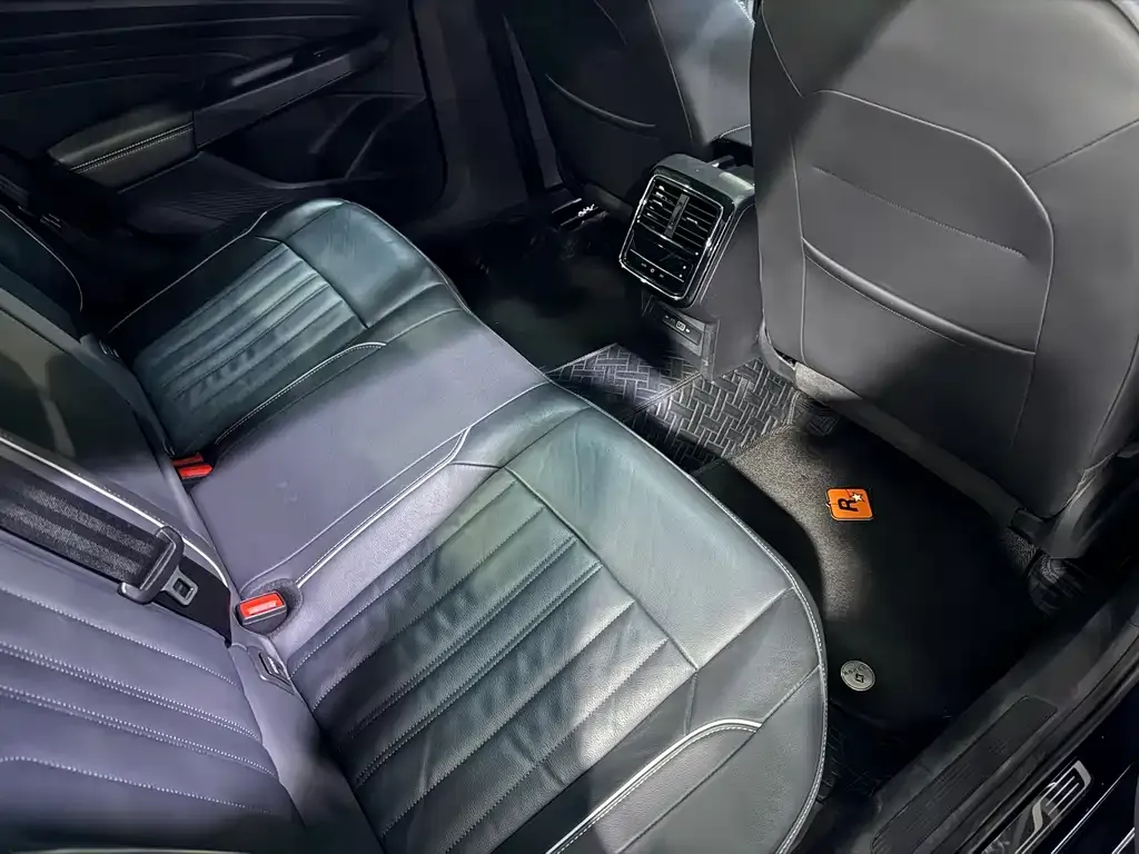Volkswagen Passat — фото 2