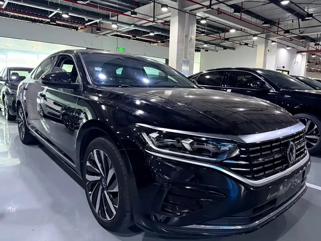 Volkswagen Passat — фото 6