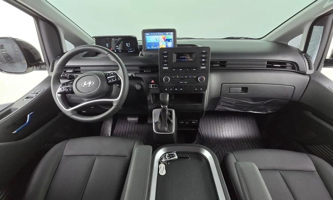 Hyundai Staria — фото 3