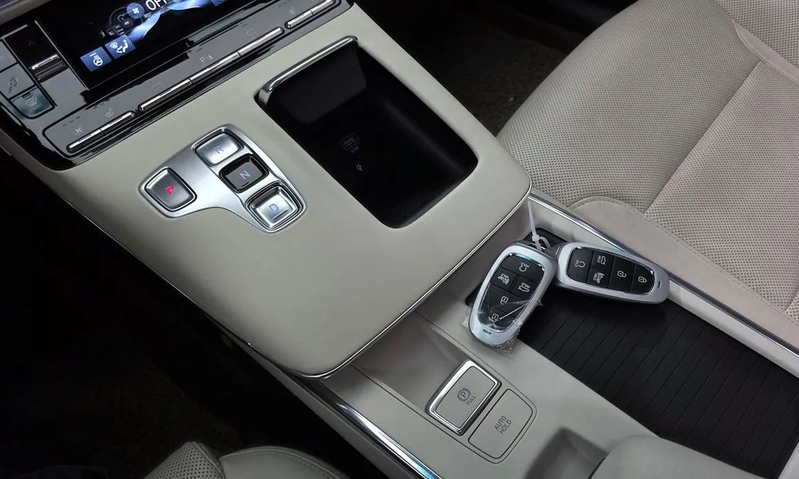 Hyundai Grandeur — фото 10