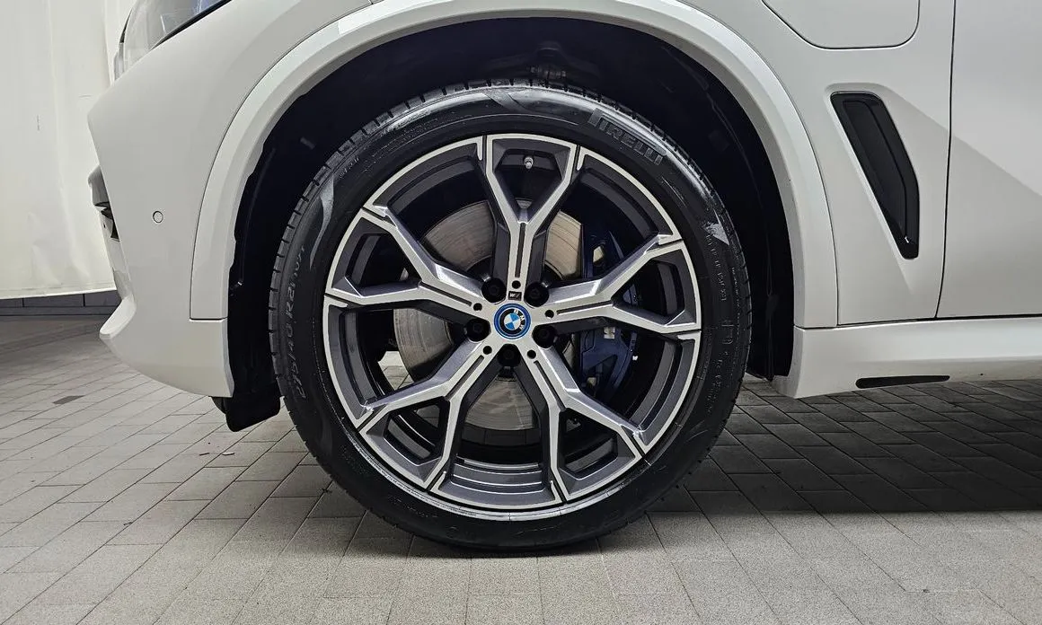 BMW X5 — фото 4