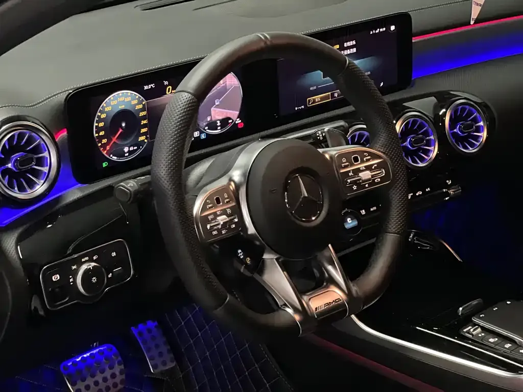 Mercedes-Benz A-Class AMG — фото 5